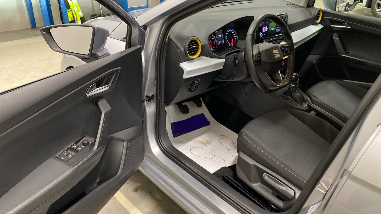 Seat Ibiza 1.0 TSI Comfort Euro 6, 2022, 4760 mil, full service bok.